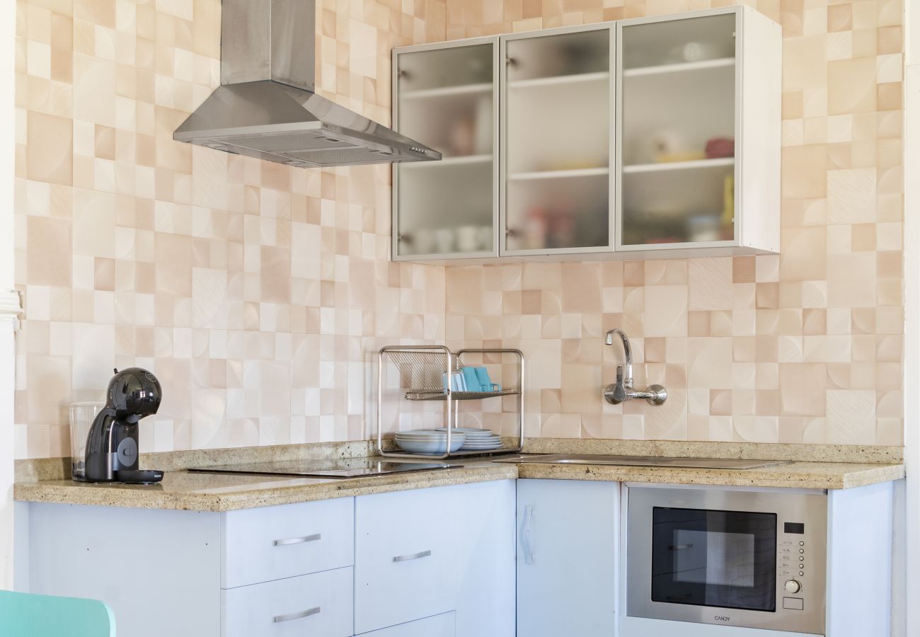 Apartment in Málaga - Serene Views in Málaga City - easy access to historic centre!
