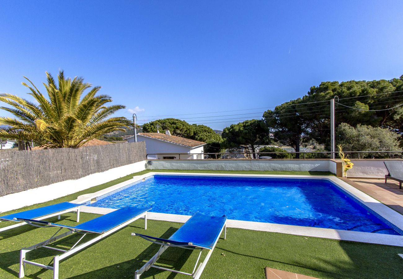 Villa in Sant Pol de Mar - Beautiful Villa in Sant Pol de Mar 60 km from Barcelona