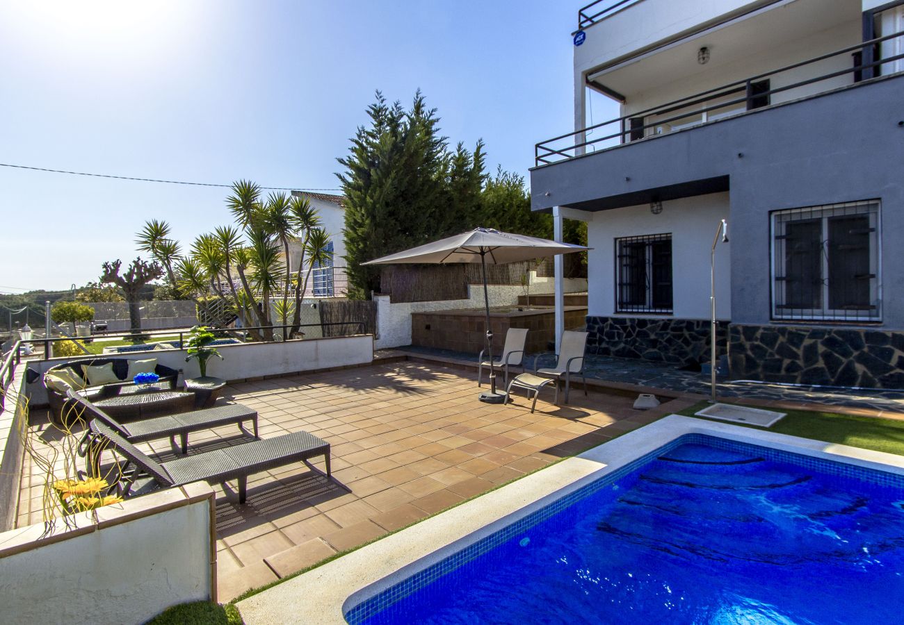 Villa in Sant Pol de Mar - Beautiful Villa in Sant Pol de Mar 60 km from Barcelona