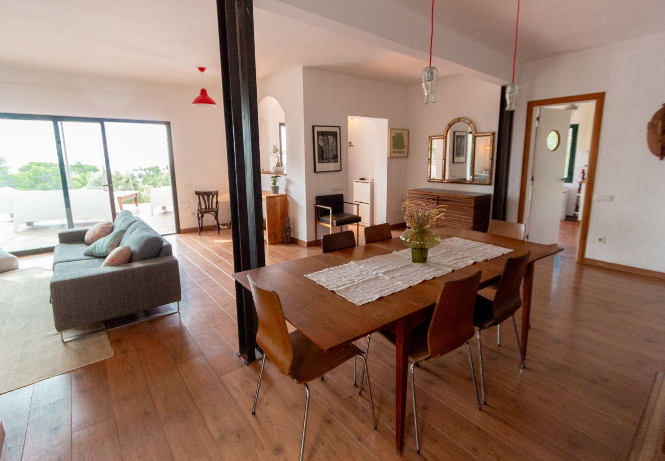 Villa in Castelldefels - Private and Charming Villa 5 min to Beach and 20 min to BCN!