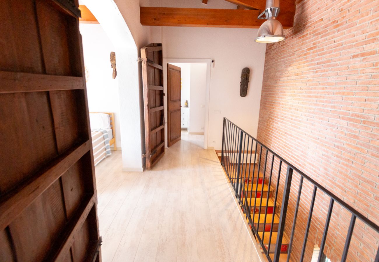 Villa in Castelldefels - Private and Charming Villa 5 min to Beach and 20 min to BCN!