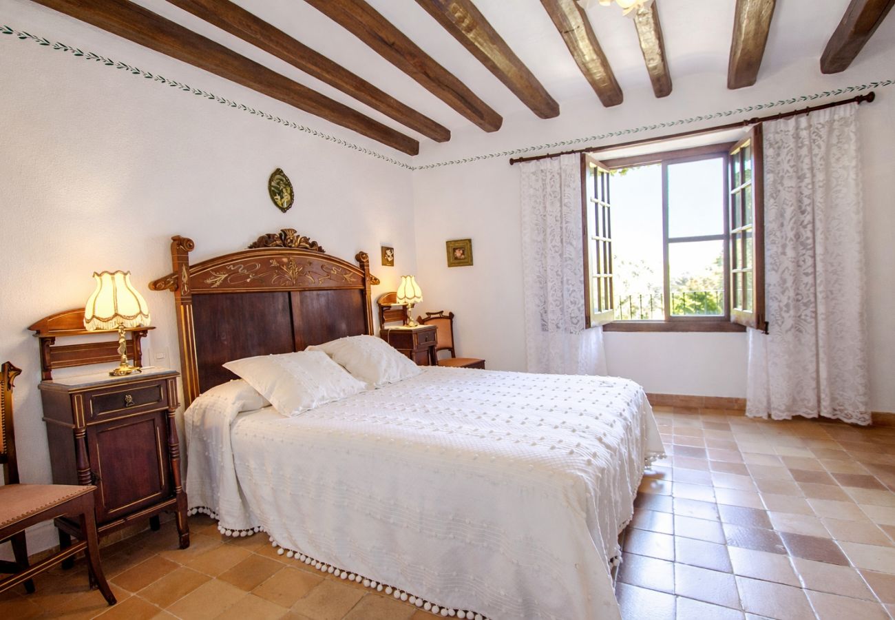 Villa in Santa Oliva - Majestic history for 32 guests, 10km to the beach