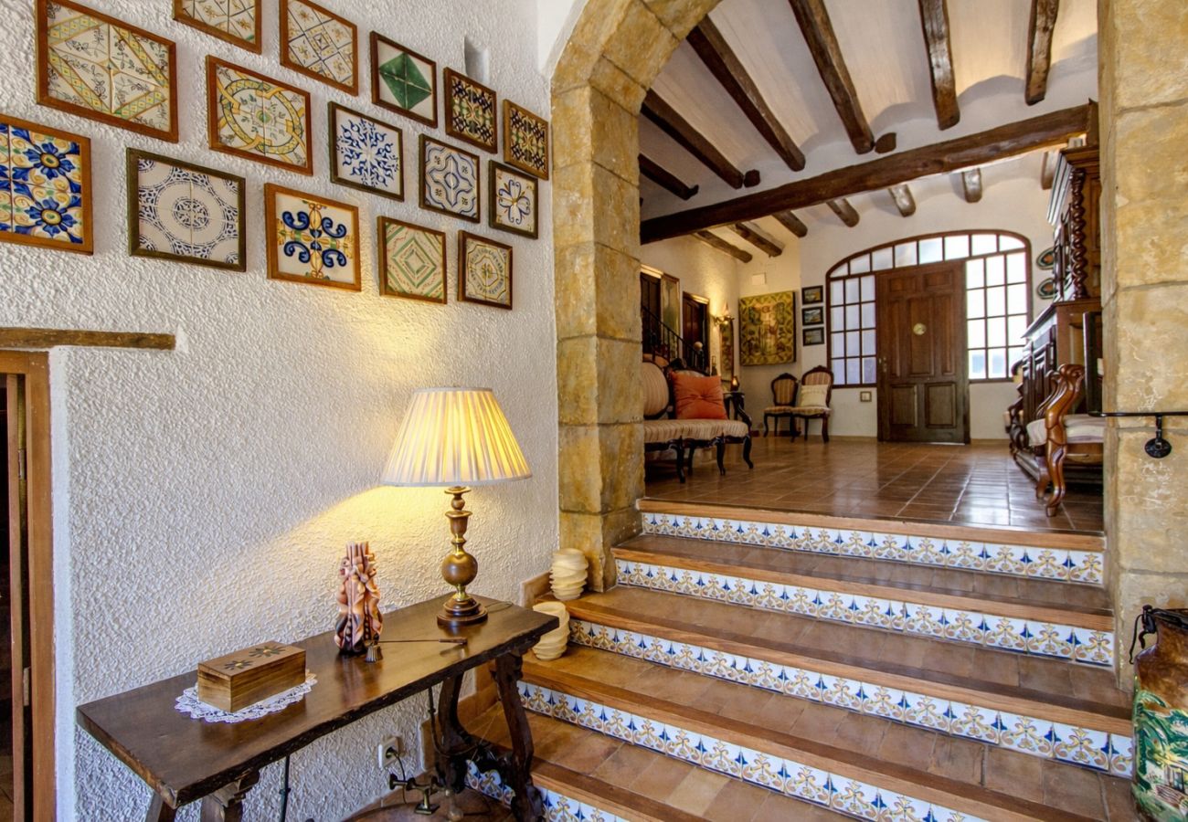 Villa in Santa Oliva - Majestic history for 32 guests, 10km to the beach