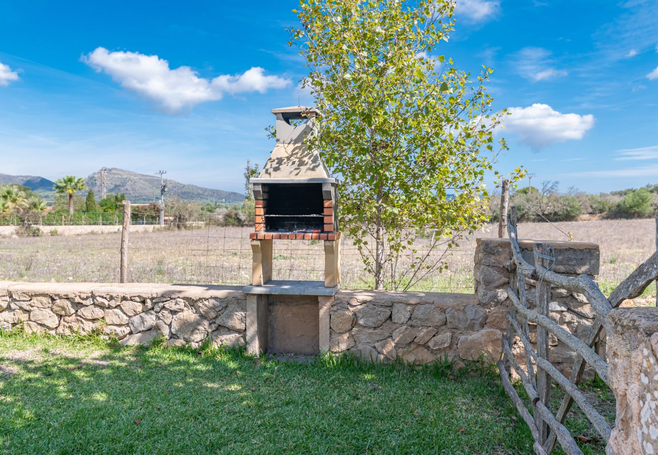 Villa in Arta - Beautiful getaway for 6, just 9km to the beach