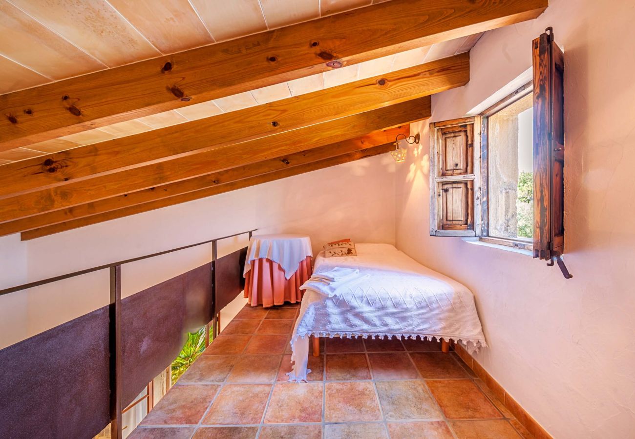 Villa in Crestatx - Romantic getaway 11km to Pollensa Port