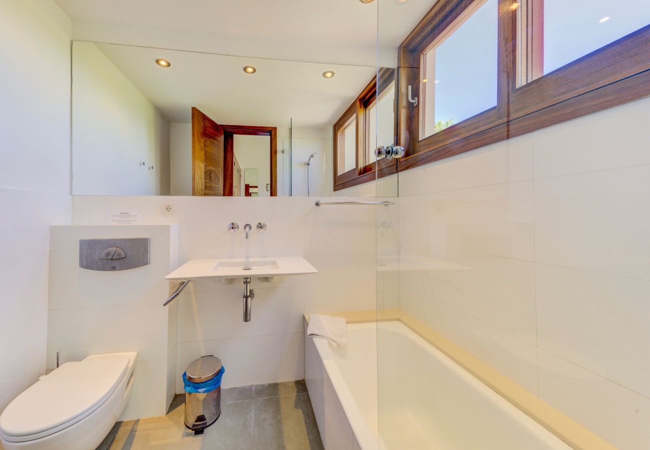 Villa in Alcudia - Beautiful villa with mountain views, 5km to beach