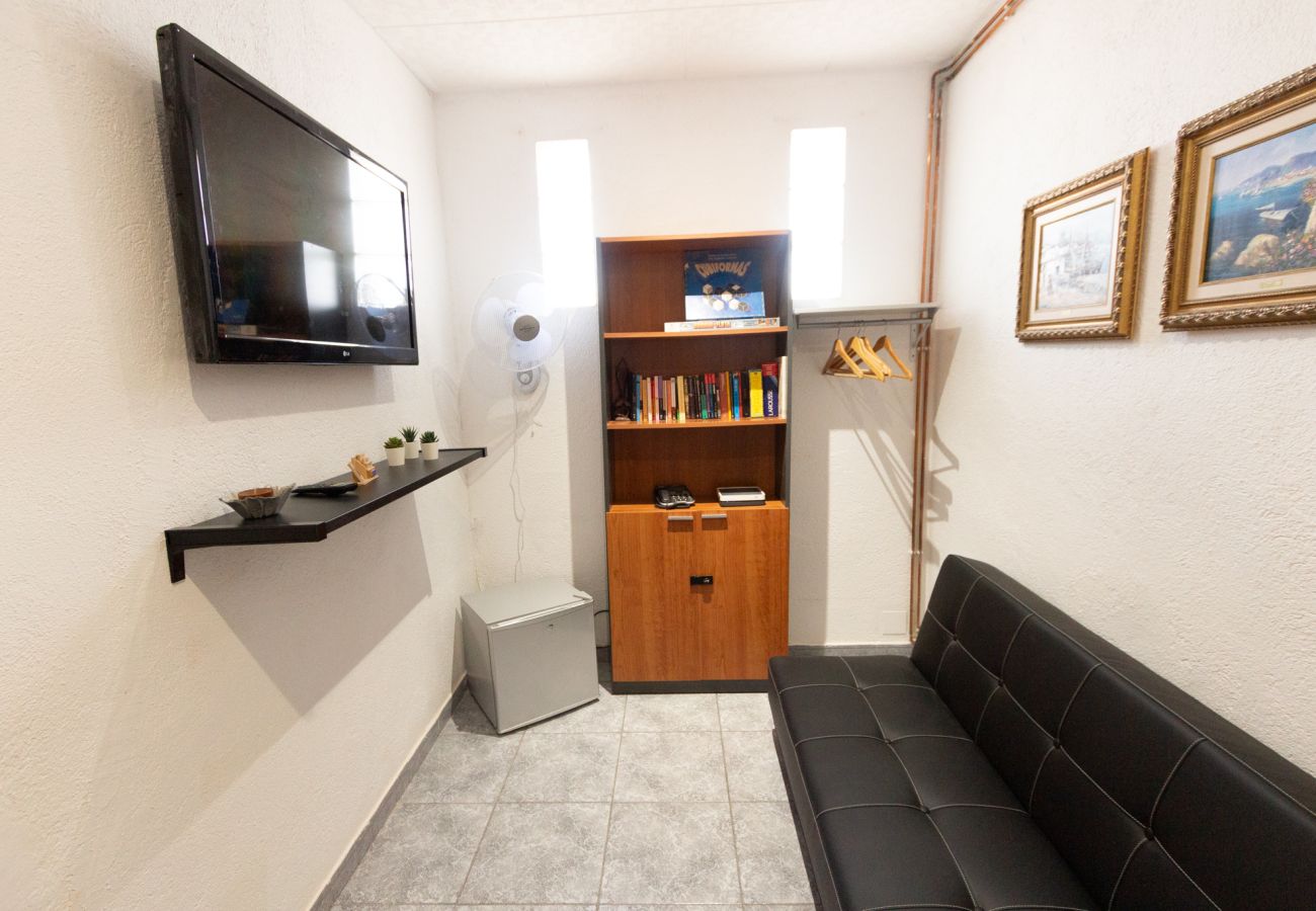 Villa in Sils - Beautiful villa just 25 km from the beach of Lloret de Mar