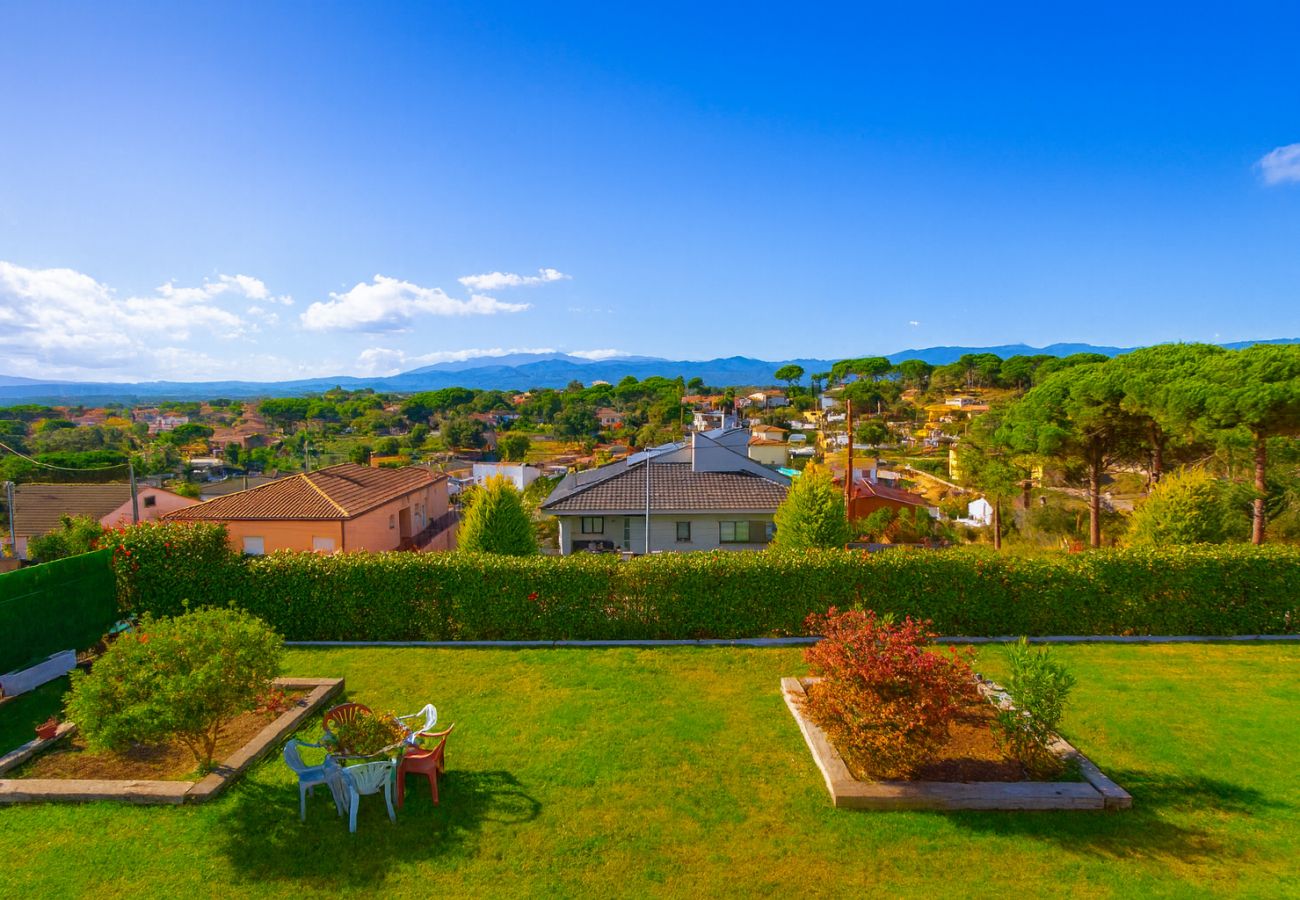 Villa in Sils - Beautiful villa just 25 km from the beach of Lloret de Mar