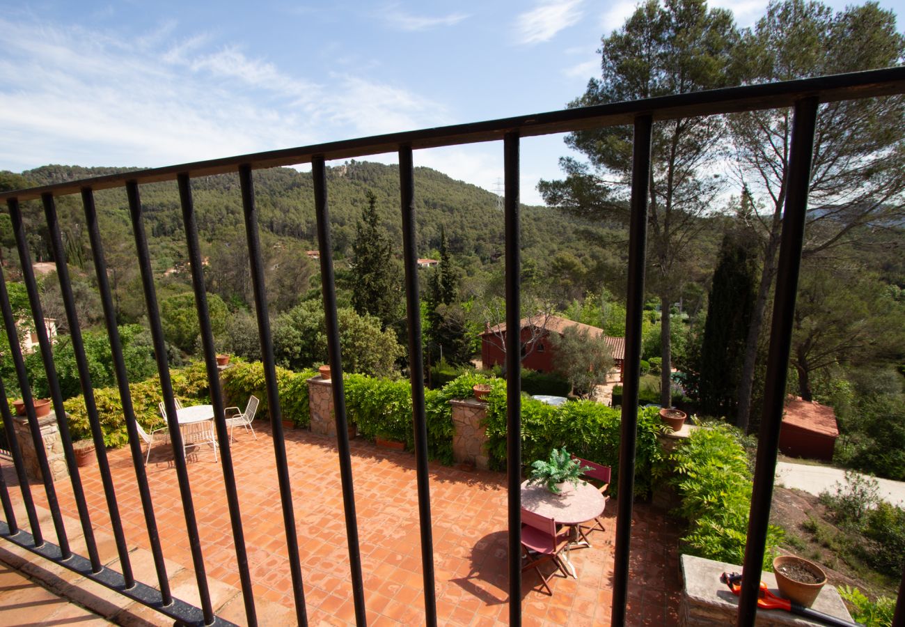 Villa in Cervelló - Escapada rural con piscina y naturaleza, 26 km BCN