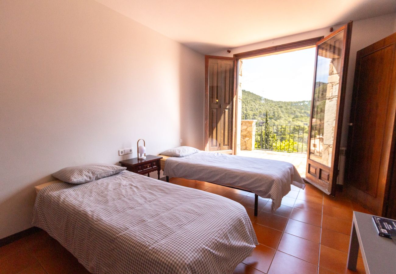 Villa in Cervelló - Escapada rural con piscina y naturaleza, 26 km BCN