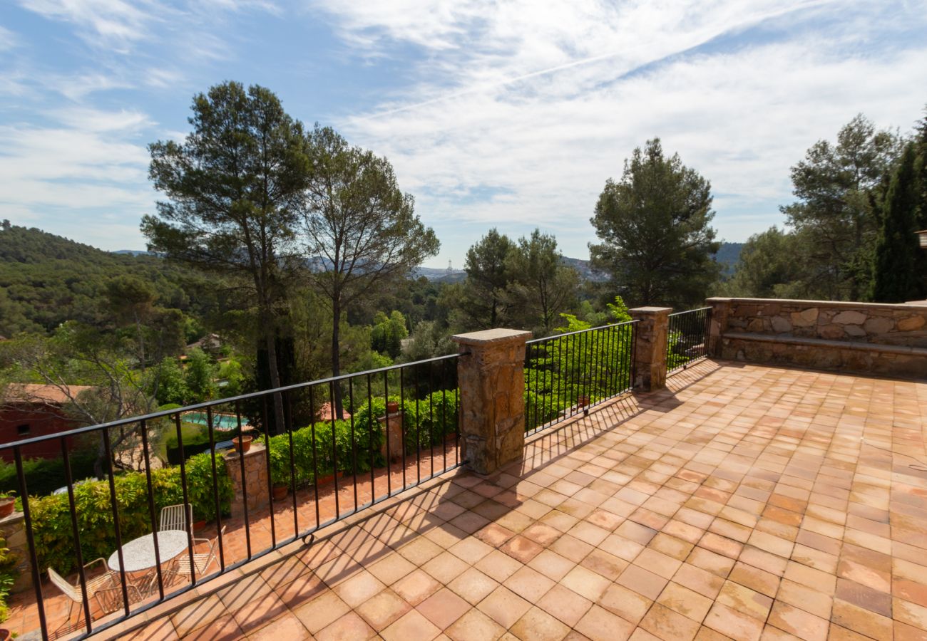 Villa in Cervelló - Escapada rural con piscina y naturaleza, 26 km BCN