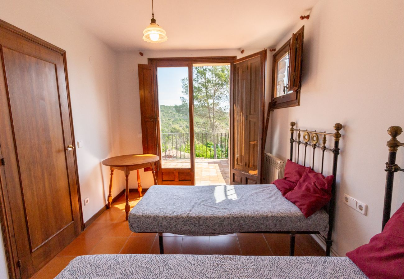 Villa in Cervelló - Escapada rural con piscina y naturaleza, 26 km BCN