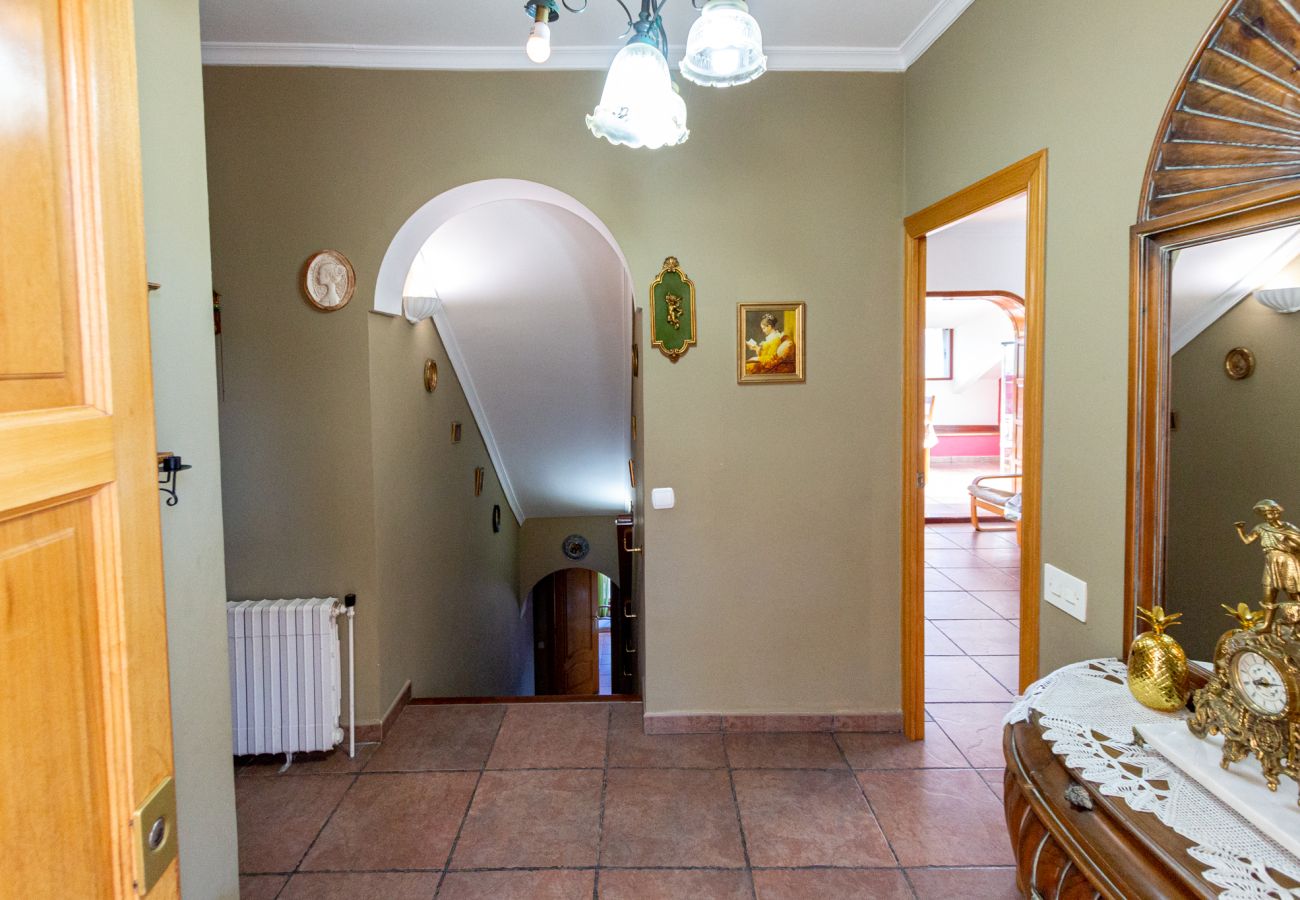 Villa in Sant Cebrià de Vallalta - Spectacular mountain views 4km's to beach