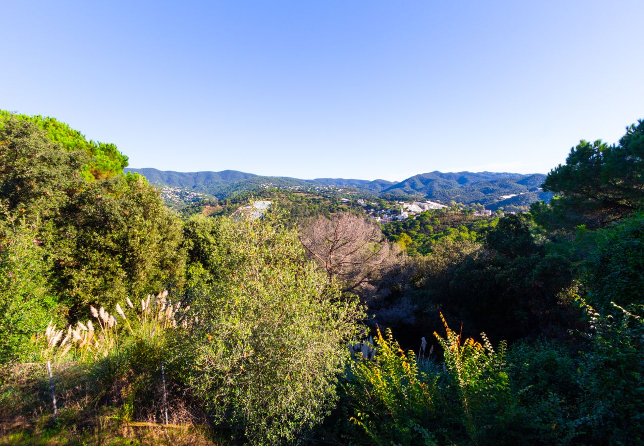 Villa in Sant Cebrià de Vallalta - Spectacular mountain views 4km's to beach