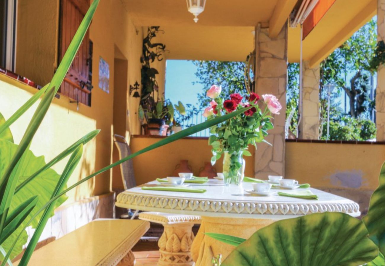 Villa in Sant Cebrià de Vallalta - Spectacular mountain views 4km's to beach