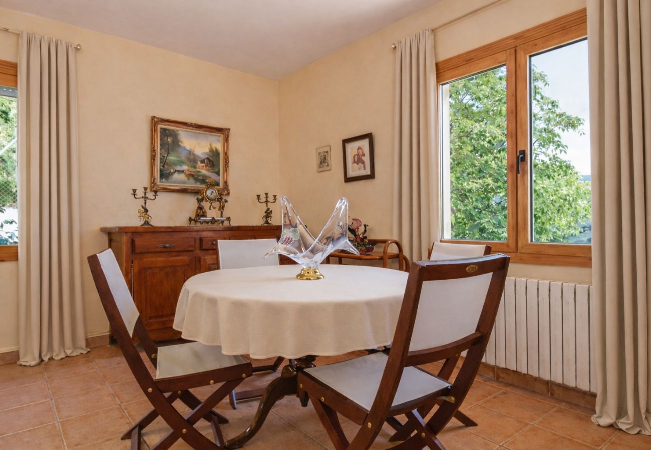 Villa in Sant Cebrià de Vallalta - Spectacular mountain views, just 4km to the beach