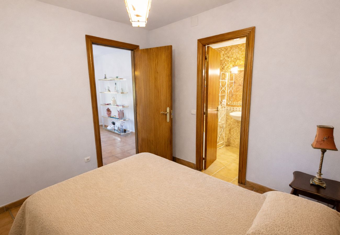 Villa in Sant Cebrià de Vallalta - Spectacular mountain views, just 4km to the beach