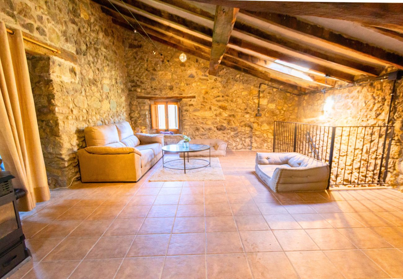 Villa in Sant Feliu de Pallerols - Countryside Delight between Girona and France