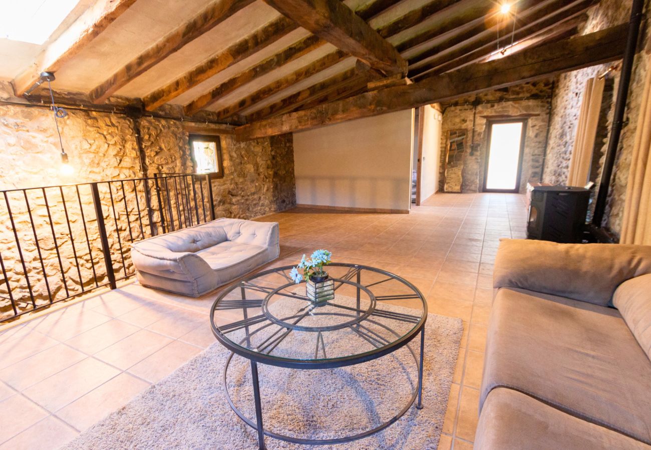 Villa in Sant Feliu de Pallerols - Countryside Delight between Girona and France