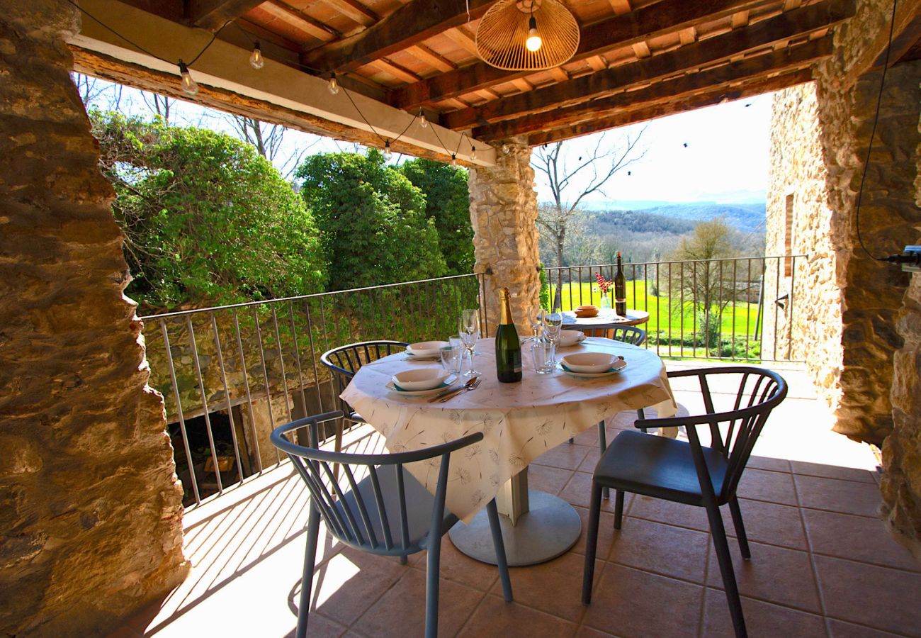 Villa in Sant Feliu de Pallerols - Countryside Delight between Girona and France