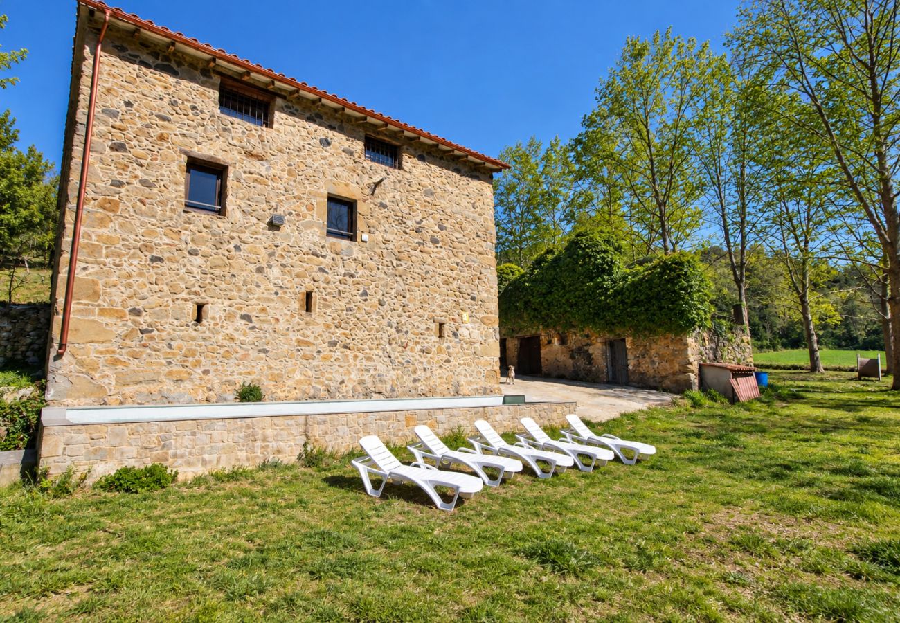 Villa in Sant Feliu de Pallerols - Countryside Delight between Girona and France