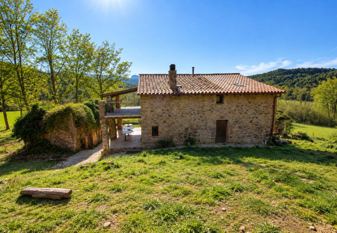 Villa in Sant Feliu de Pallerols - Countryside Delight between Girona and France