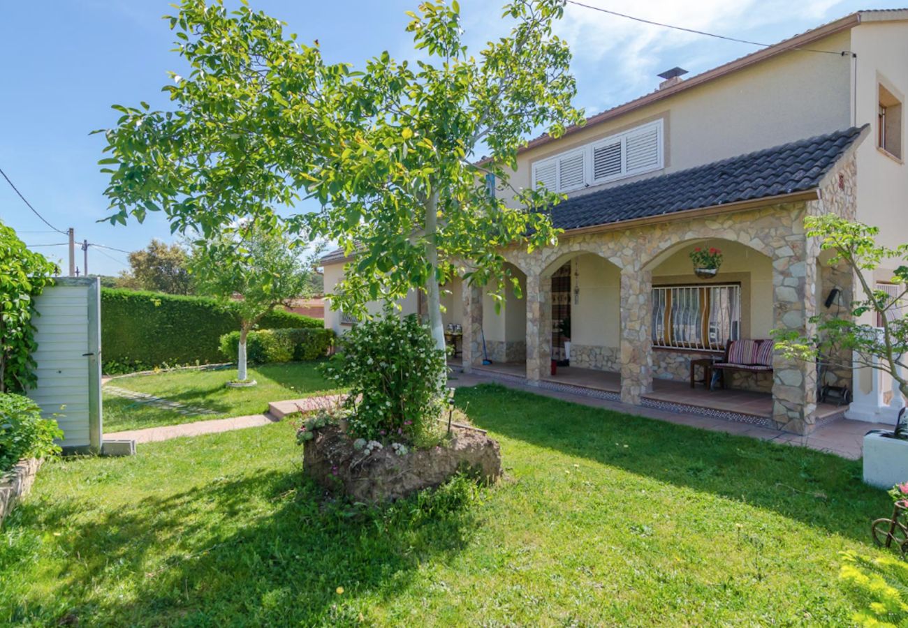 Villa in Sils - Relaxing villa with private pool near Costa Brava