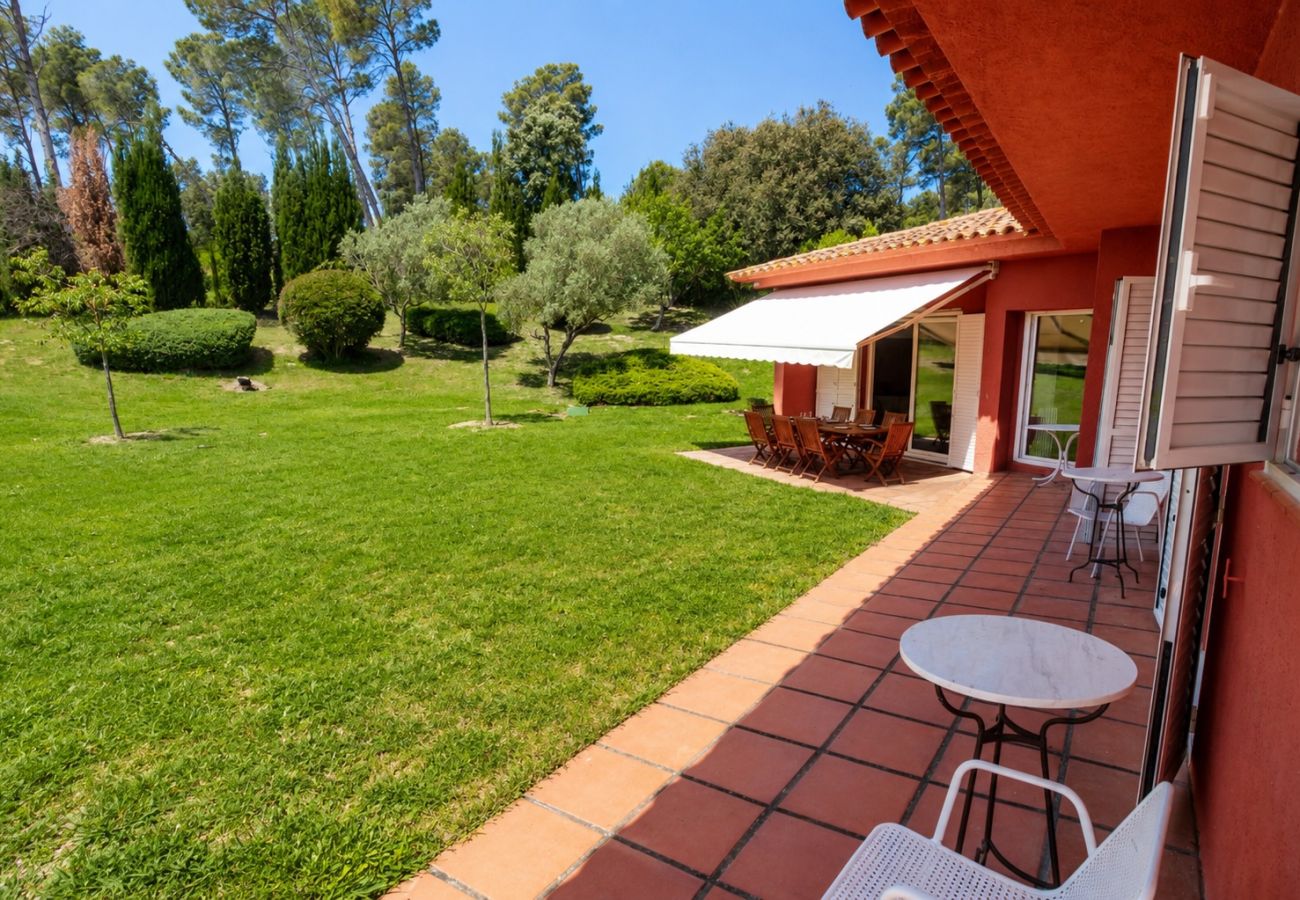 Villa in Garrigoles - Luxury and Nature just 20km from L’Escala beach!