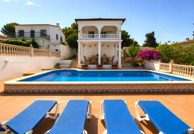 Villa in La Bisbal del Penedés - Spacious Mountain Retreat with Private Pool