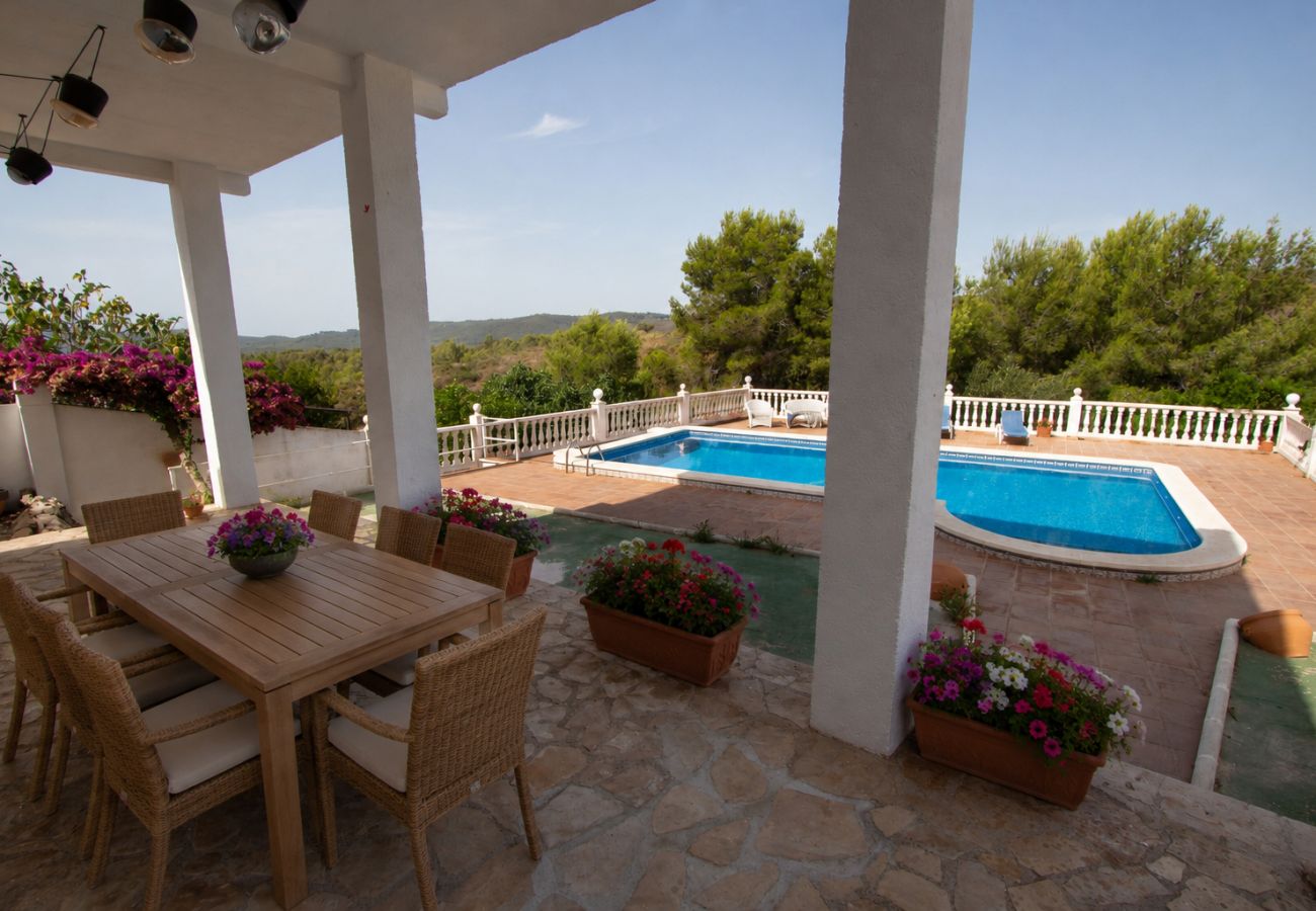 Villa in La Bisbal del Penedés - Spacious Mountain Retreat with Private Pool